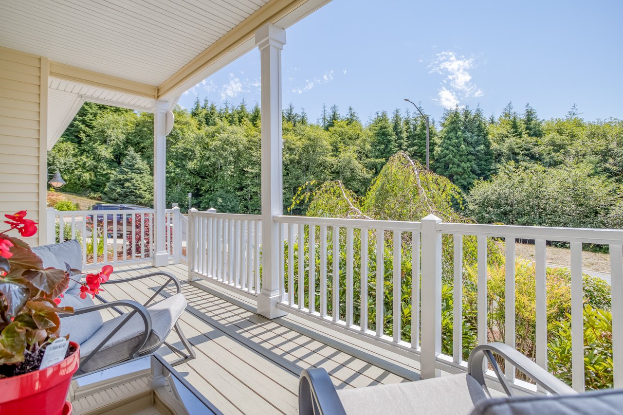 Balcony Views with Seating