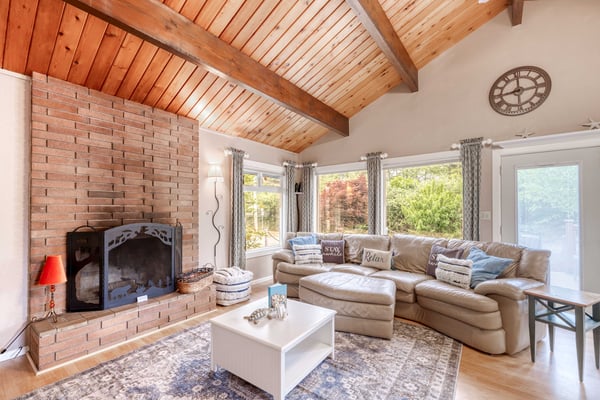 Living Room with open space and window views