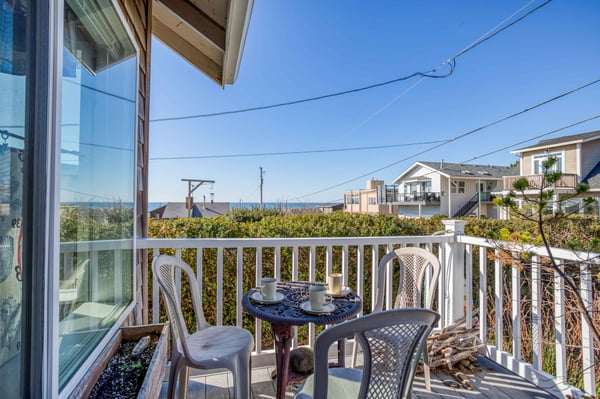 Outdoor Patio Seating to enjoy the view