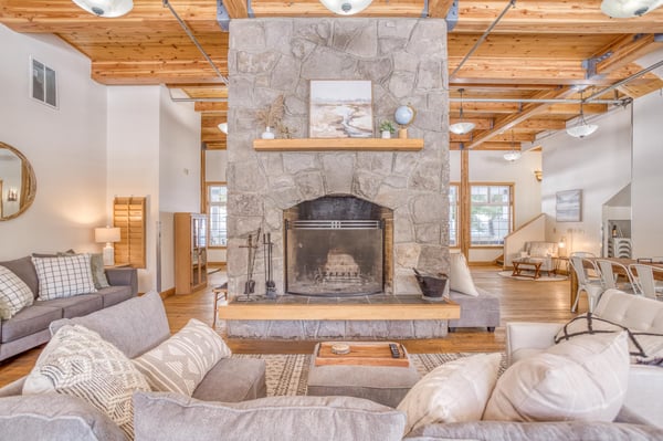 Chinook Lodge fireplace in living room area