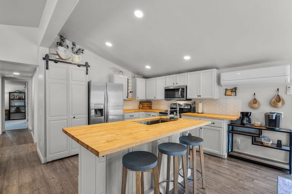 Kitchen with island