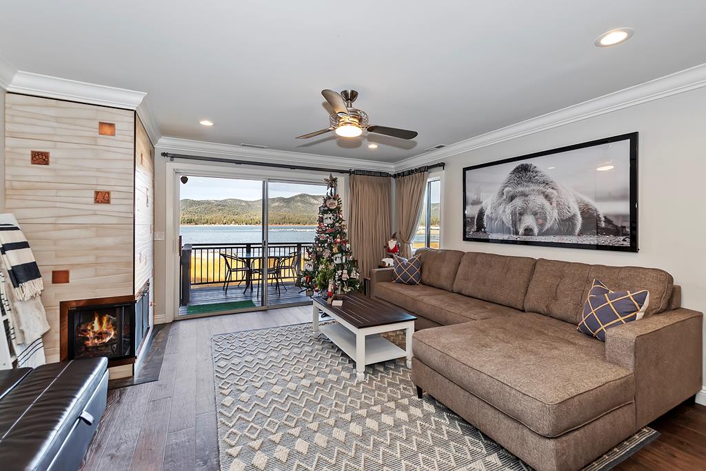 Beautiful Living Room with Lakefront Views