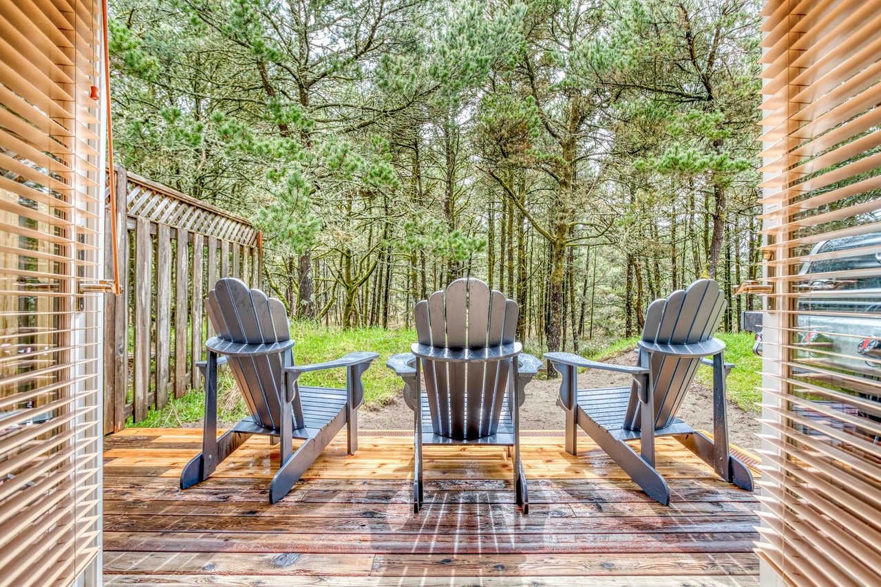 Outdoor Patio with great seating