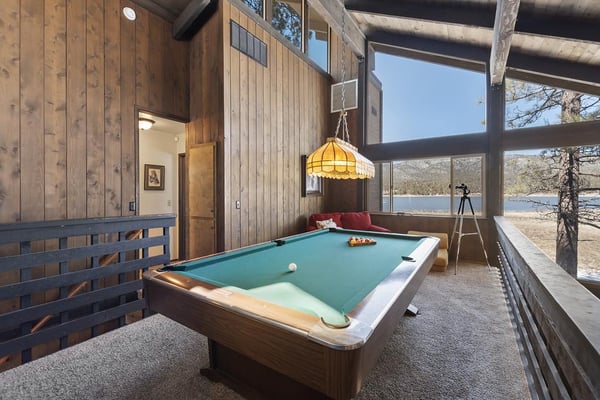 Loft with Regulation Size Pool Table, Lake Views