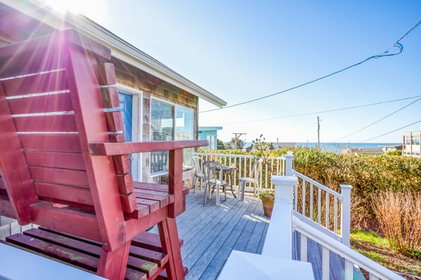 High Tides BEach House Balcony Area