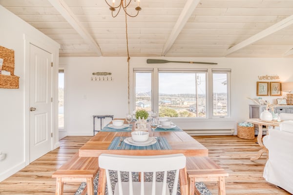 Dining Room with cutlery