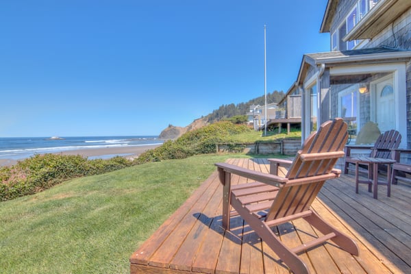 Outdoor Patio with seating