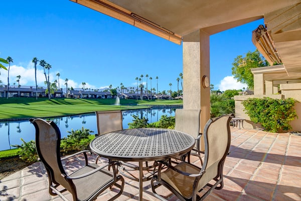 VS946 - Palm Valley Waterfront - Meredith Lodging