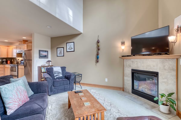 Living room open to kitchen