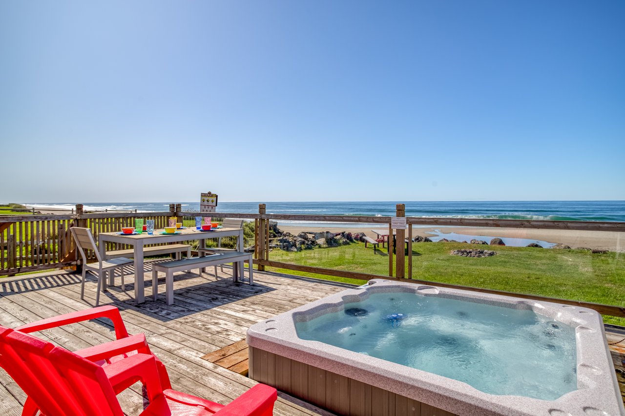 Outdoor Hot tub & Seating