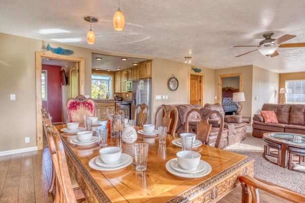 Dinning Table, Bungalow by the Bay