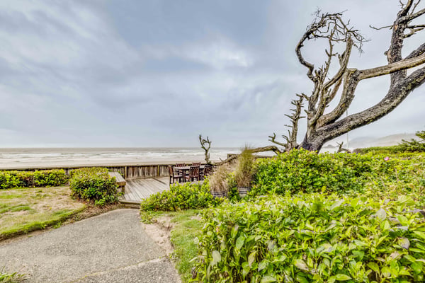 Deck with table and Oceanview