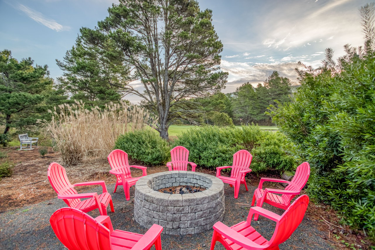 Back yard Fire Pit with Seating