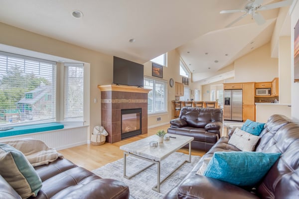 Living Room with Fireplace