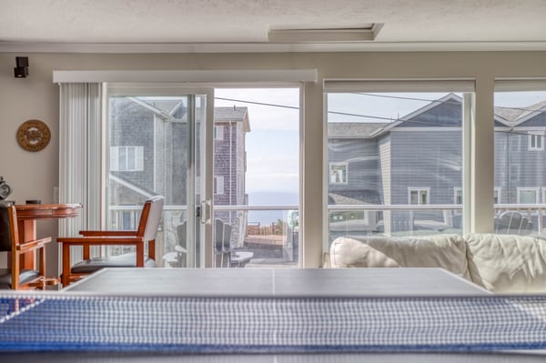 Game Room with beach view