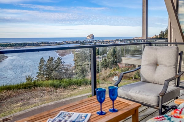 Balcony with Views