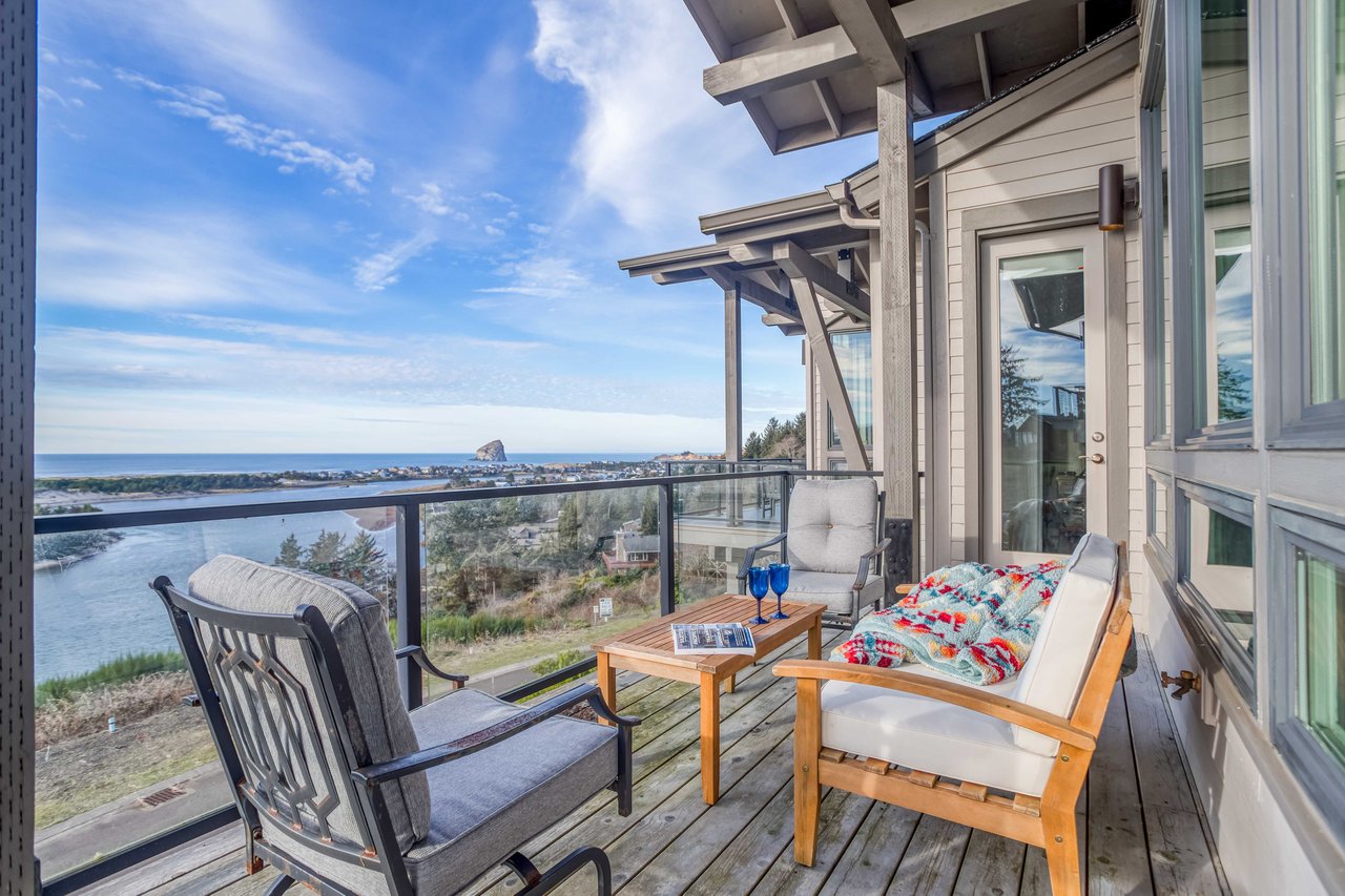 Balcony with Seating and Views